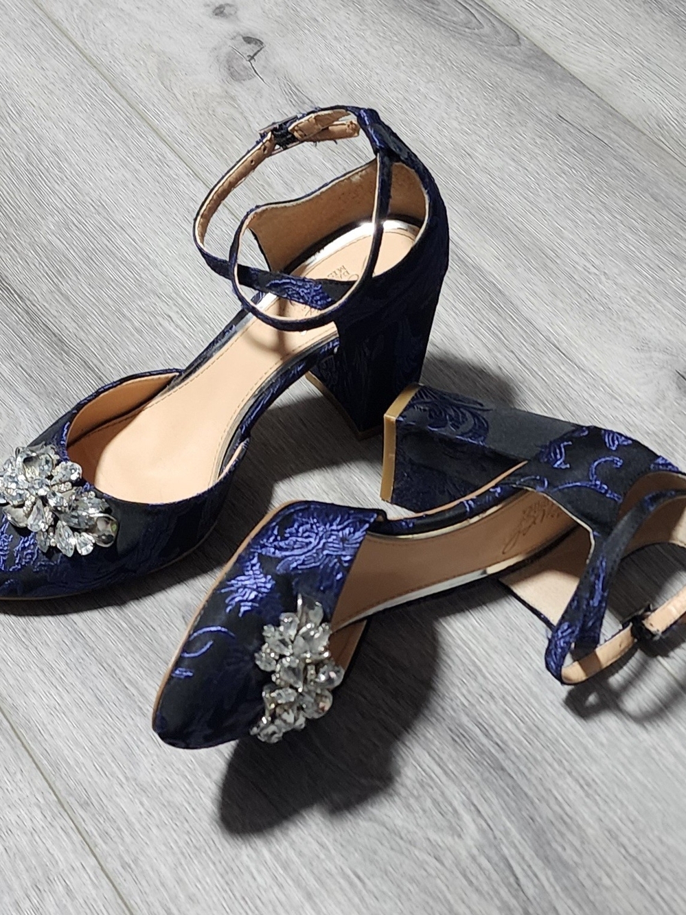 Jewel Badgley Mischka Blue Satin Brocade Block Heel Rhinestone Pumps Womens 7